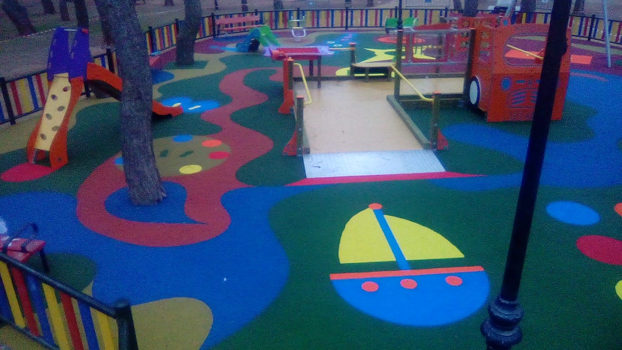 Parque infantil en Alcázar de San Juan