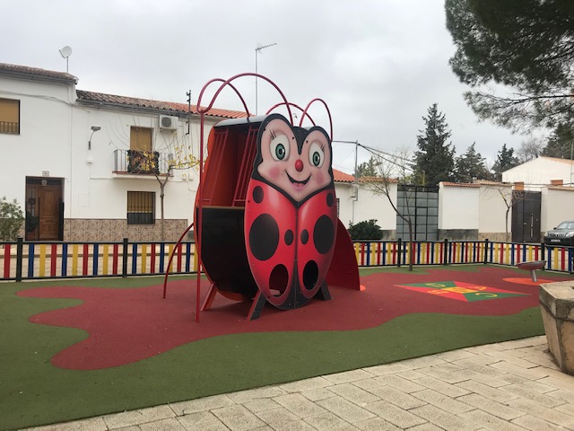 Renovación Parque Infantil Bazán